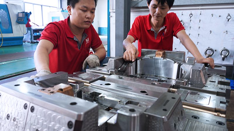 定制工业吸塑模具：价格背后的考量因素**